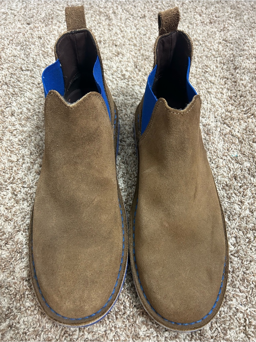 Men's Suede Chelsea Boots with Blue Elastic Panels